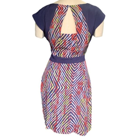 BCBGeneration Dress Multicolor Geometric Print Cap Sleeve Cutout Back Sz 10 #48i - Picture 5 of 9
